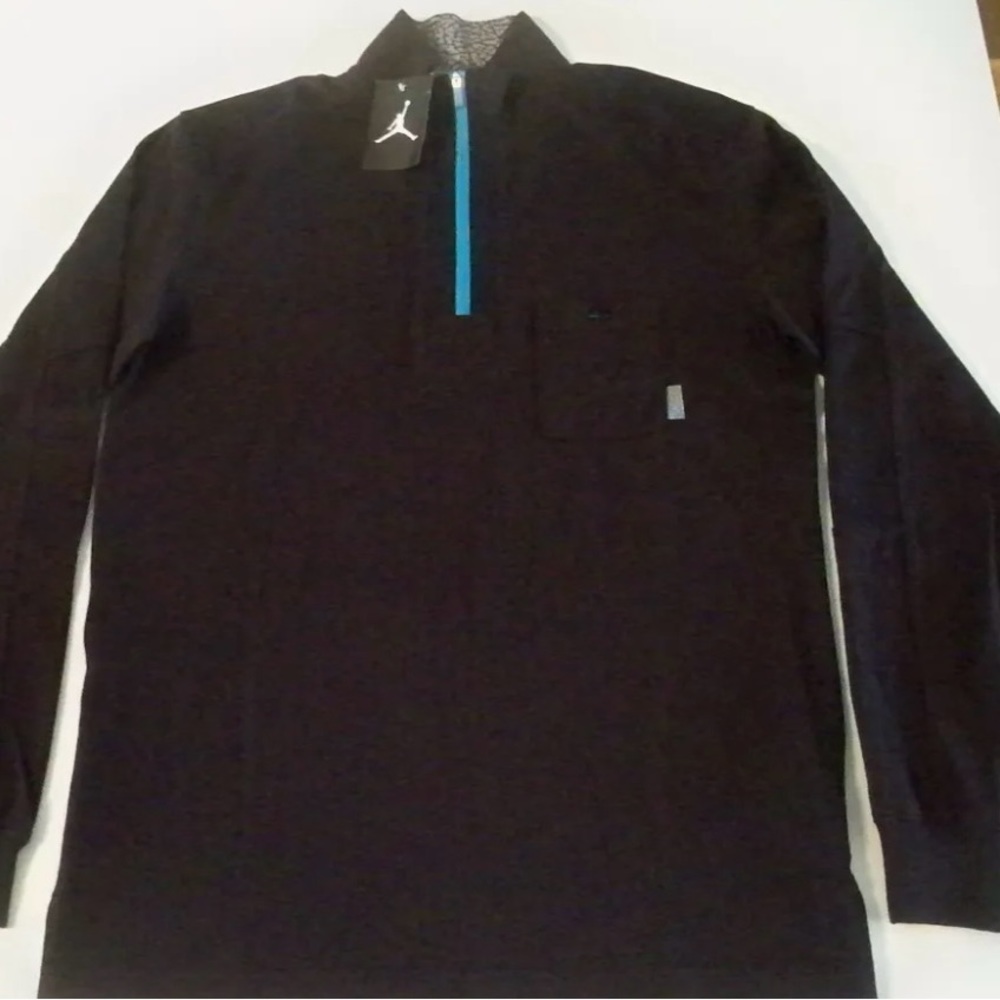 New with tag Nike Air Jordan 1/2 zip Pullover Shirt